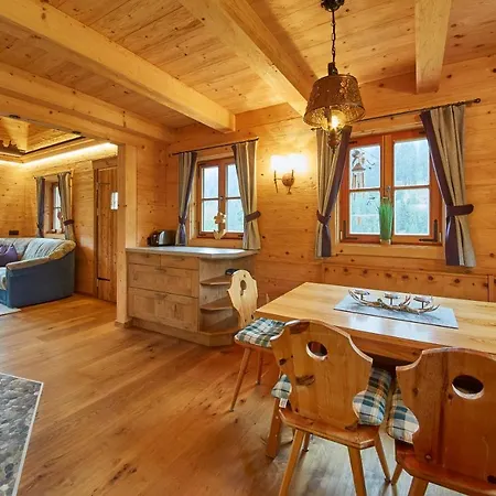 Woodstyle Chalet Alpstuga *