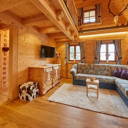 Alpstuga Woodstyle Chalet Saalbach-Hinterglemm